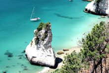 Cathedral Cove Lookout - No 20